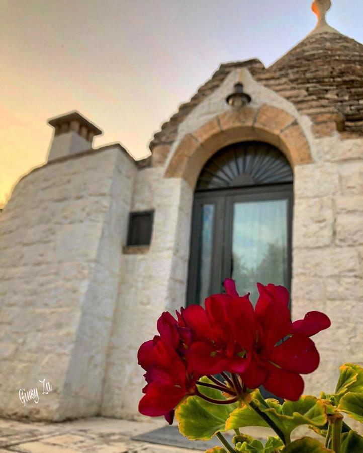 הוילה לוקורוטונדו Trulli Manuela מראה חיצוני תמונה